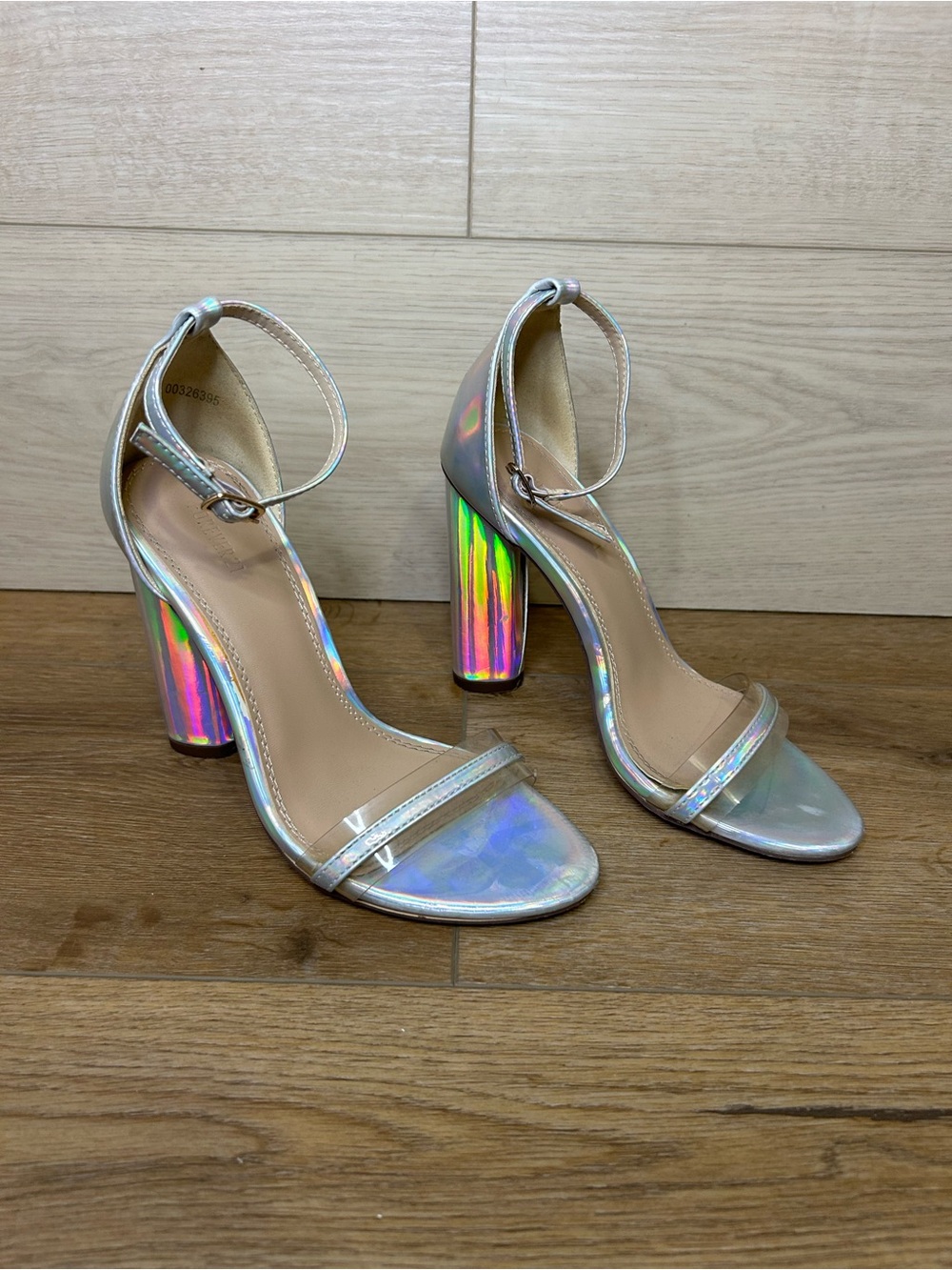 Forever 21 Clear Silver Iridescent Block Sandal 6.5 M